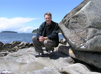 Ariist Tony Mxx at Sechelt, British Columbia